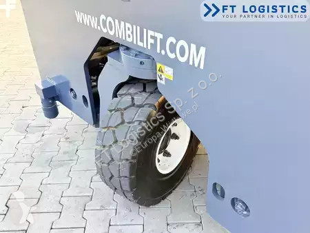 Stivuitor multidirectional Combilift
