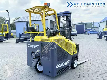 رافعة شوكية متعددة الاتجاهات Combilift