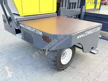 Štvorcestný vysokozdvižný vozík Combilift