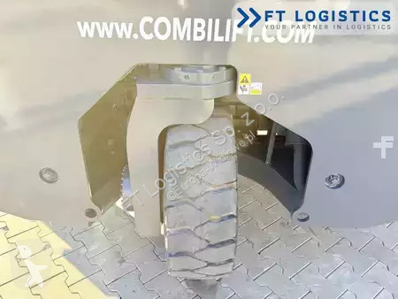 Štvorcestný vysokozdvižný vozík Combilift