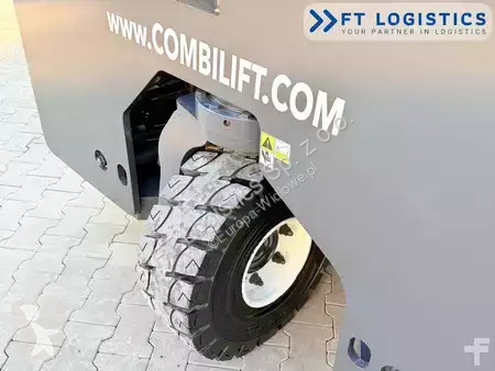 Štvorcestný vysokozdvižný vozík Combilift
