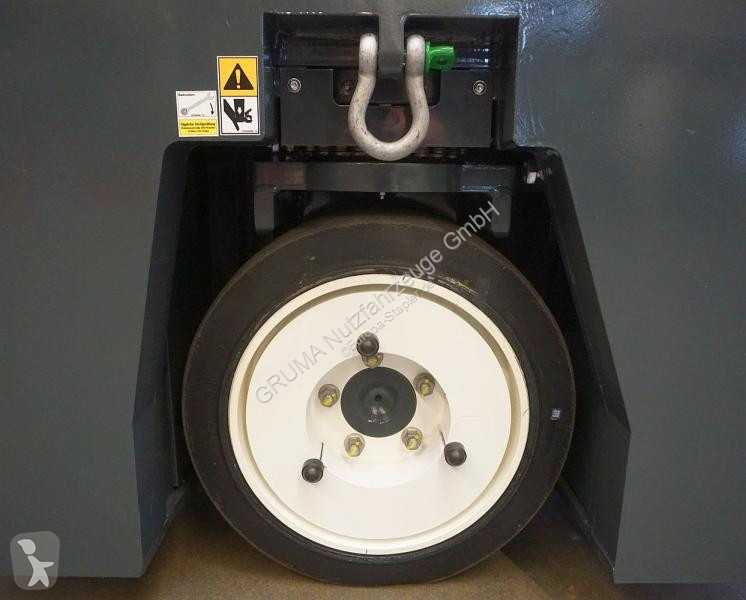 Многопосочен кар Combilift  CBE3000