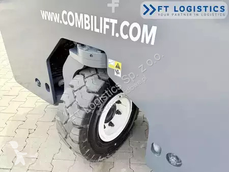 Štvorcestný vysokozdvižný vozík Combilift
