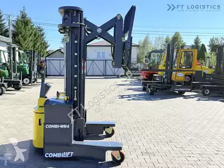 Štvorcestný vysokozdvižný vozík Combilift
