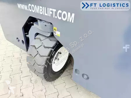 Štvorcestný vysokozdvižný vozík Combilift
