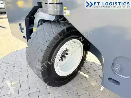 Многопосочен кар Combilift