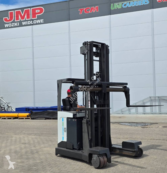 Многоходовой погрузчик Unicarriers UFW 250...