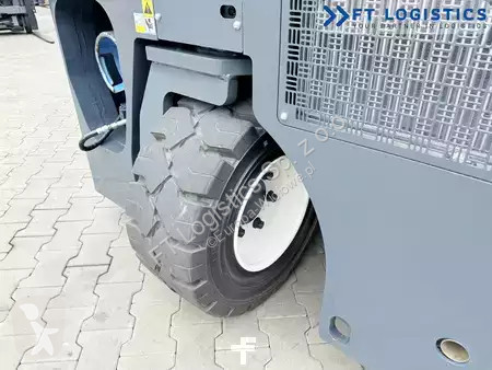 Многоходовой погрузчик Combilift
