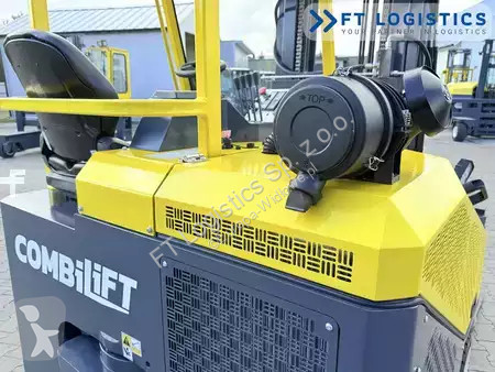 رافعة شوكية متعددة الاتجاهات Combilift