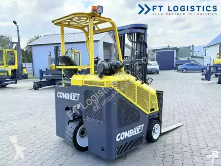 رافعة شوكية متعددة الاتجاهات Combilift