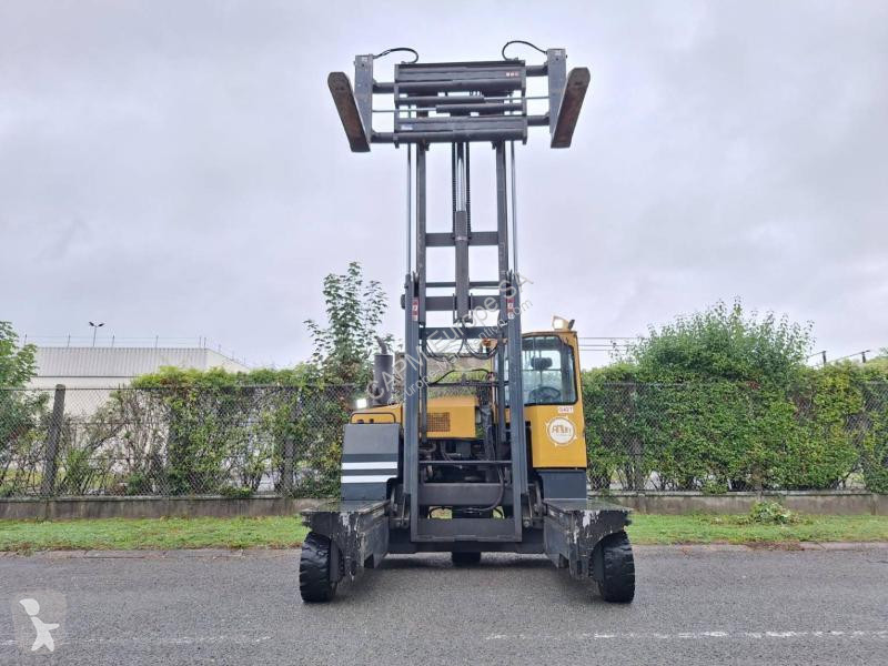Empilhador multi direccional Combilift -15