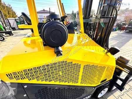 Stivuitor multidirectional Combilift