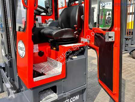 Stivuitor multidirectional Combilift
