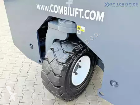 Štvorcestný vysokozdvižný vozík Combilift