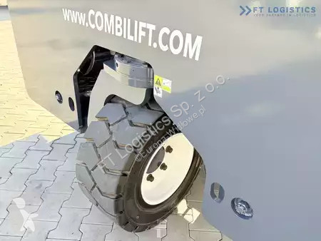 Štvorcestný vysokozdvižný vozík Combilift