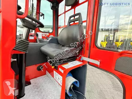 Štvorcestný vysokozdvižný vozík Combilift