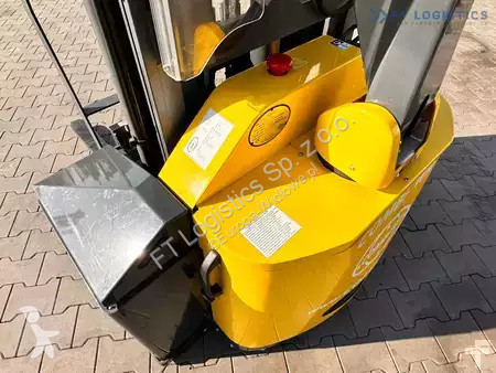 Štvorcestný vysokozdvižný vozík Combilift