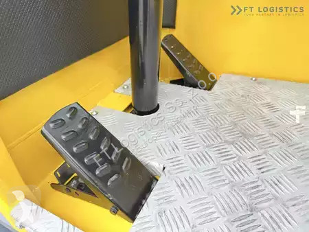 Štvorcestný vysokozdvižný vozík Combilift