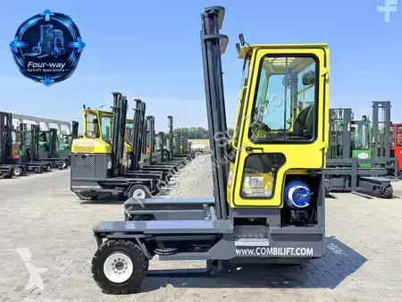 Многопосочен кар Combilift