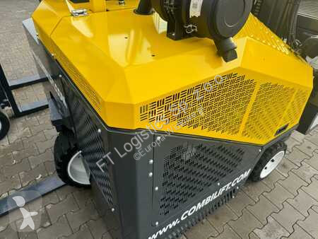 Stivuitor multidirectional Combilift