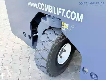 Štvorcestný vysokozdvižný vozík Combilift