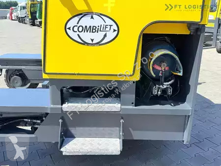 Štvorcestný vysokozdvižný vozík Combilift