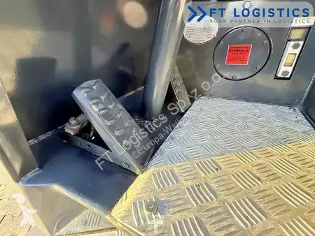 Štvorcestný vysokozdvižný vozík Combilift