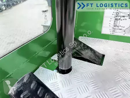 Štvorcestný vysokozdvižný vozík Combilift