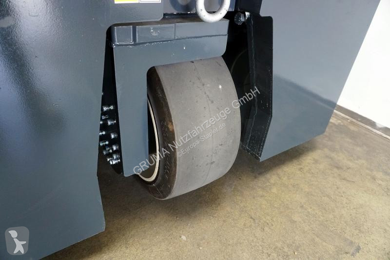 Многопосочен кар Combilift  CBE3000