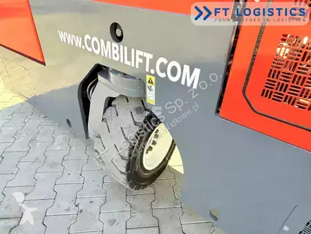 Štvorcestný vysokozdvižný vozík Combilift