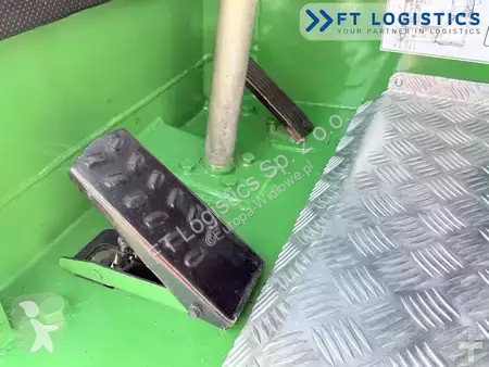 Štvorcestný vysokozdvižný vozík Combilift