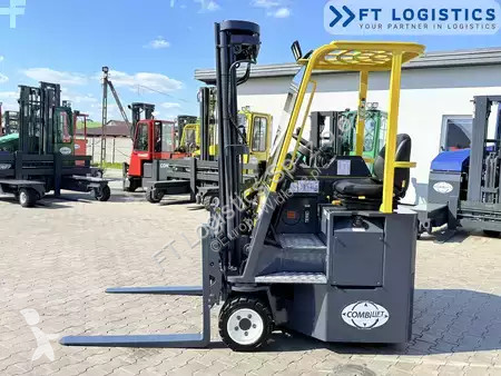 Stivuitor multidirectional Combilift