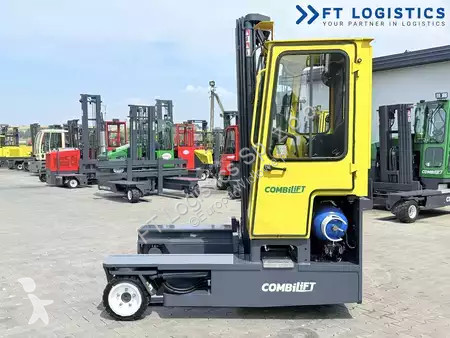 Stivuitor multidirectional Combilift