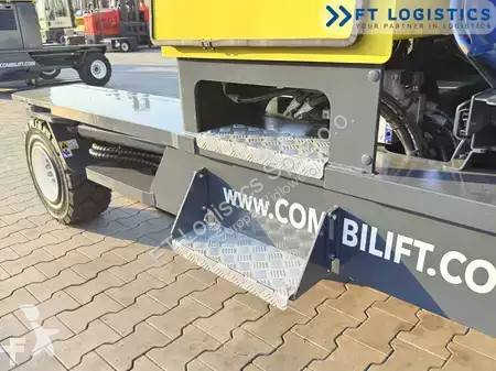 رافعة شوكية متعددة الاتجاهات Combilift