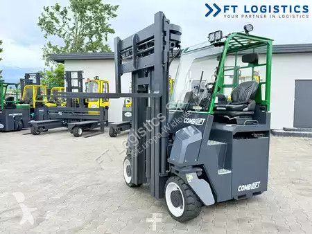 Многоходовой погрузчик Combilift