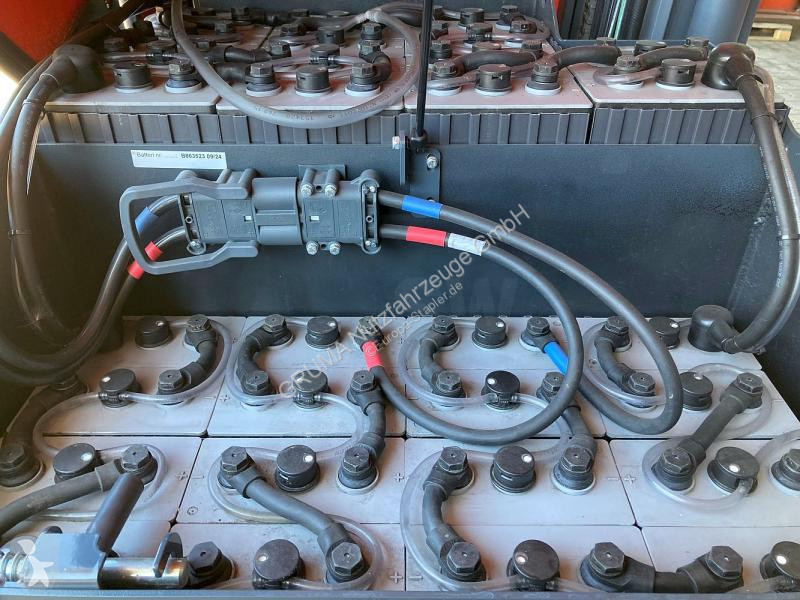 رافعة شوكية متعددة الاتجاهات Combilift  C4000ET