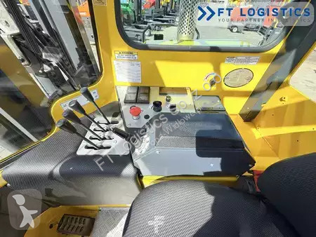 رافعة شوكية متعددة الاتجاهات Combilift