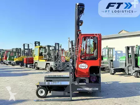 Stivuitor multidirectional Combilift