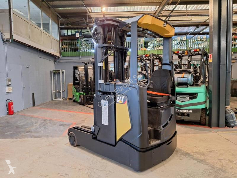 Chariot à mât rétractable Caterpillar NR20N2H