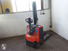 BT SWE 080 L Batterie 09/2019 reach truck used
