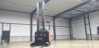 Yük kaldırma ve istifleme aracı BT