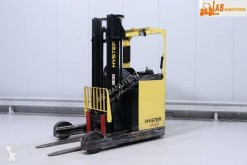 Carrello elevatore retrattile Hyster R2.0 usato