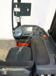 Carretilla retráctil Linde R 14/1120 usada