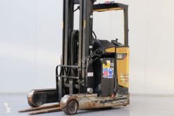 Carretilla retráctil Caterpillar NR20NH usada