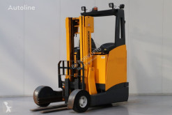 Carrello elevatore retrattile Jungheinrich ETVC16 usato