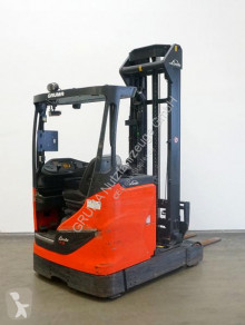 Empilhador a mastro retráctil Linde R 16/1120 usado