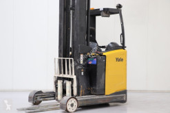 Empilhador a mastro retráctil Yale MR20HD