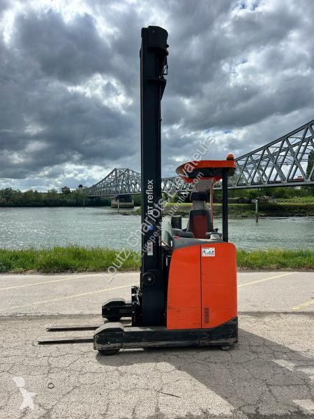 Chariot à mât rétractable BT 160E