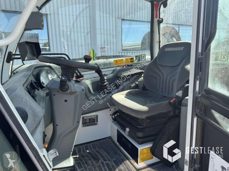 Stivuitor cu catarg retractabil   T33.10
