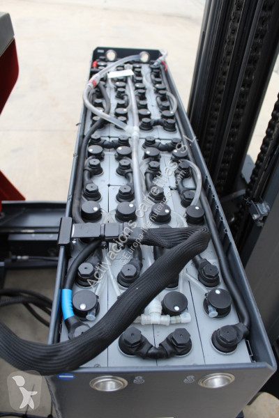 Chariot à mât rétractable Linde R16-01